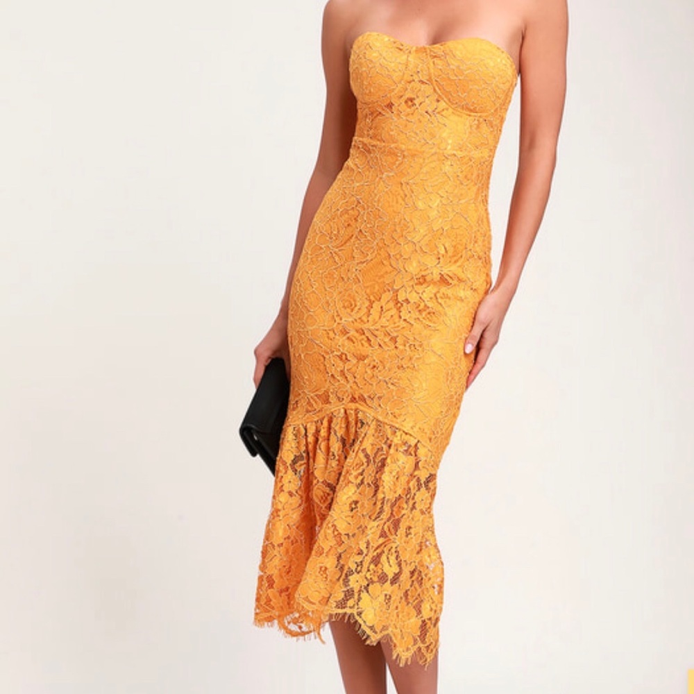 Lulu’s Yellow strapless midi dress